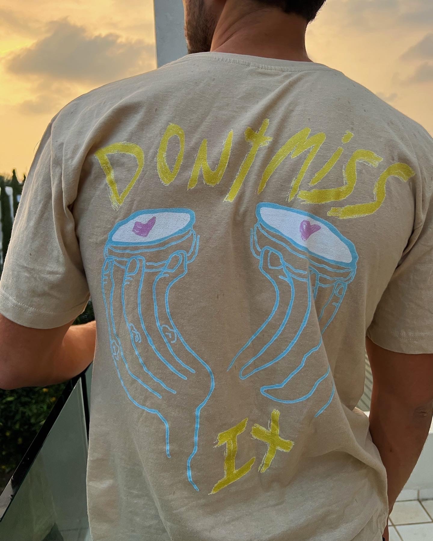 Don’t miss it beige tshirt