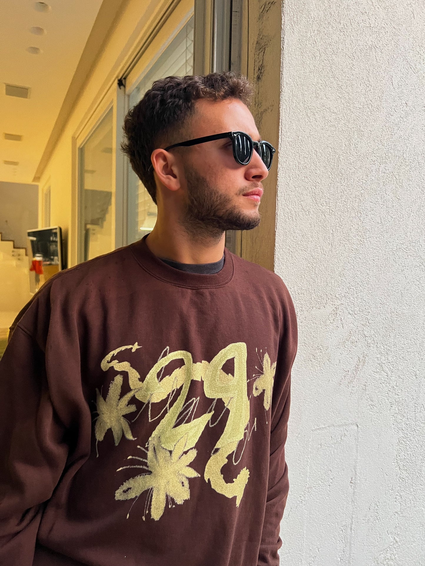 29 brown sweatshirt